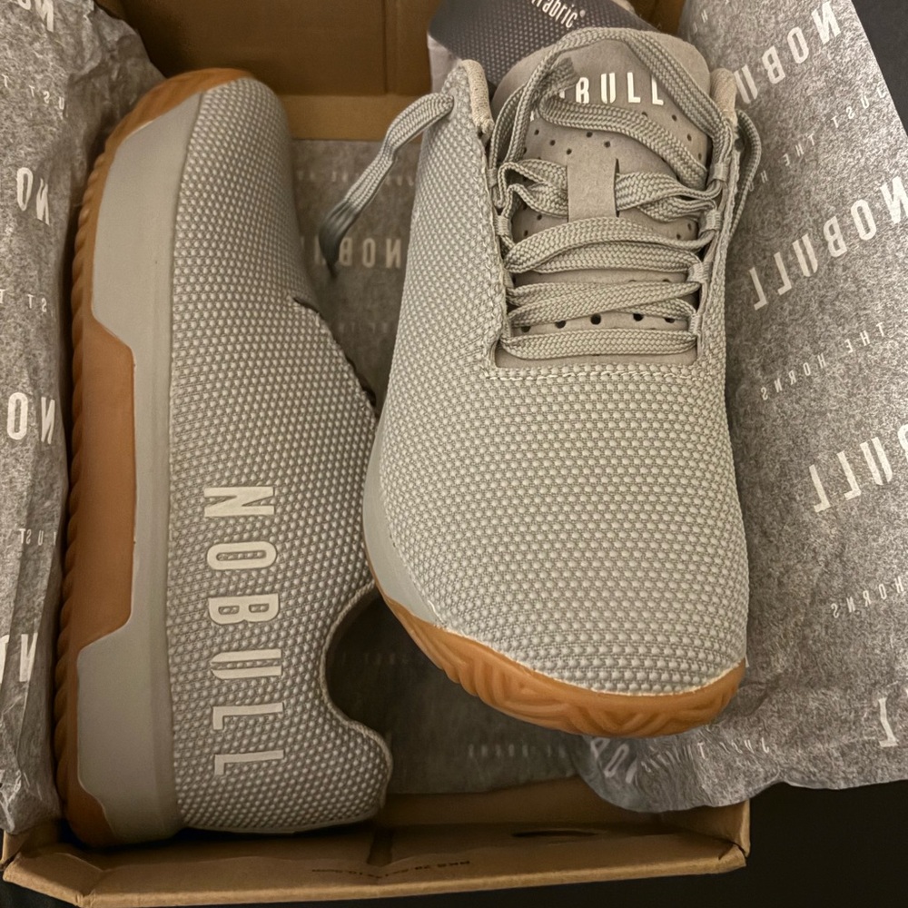 NOBULL unisex Light Gray Athletic Shoes